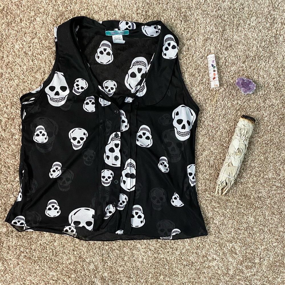 Julie’s Closet Skull Sheer Sleeveless Top - Picture 2 of 5